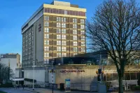 Crowne Plaza Plymouth Hotels near University of Plymouth