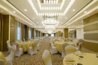 Al Murooj Grand Hotel - balcón