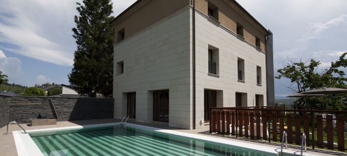 Parador de Villafranca Del Bierzo โรงแรมในเลออน