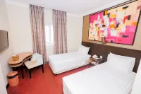 Brits Hotel Pangkalan Bun Hotels in Mendawai