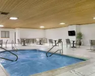 Quality Inn Bismarck I-94 - Swimmingpools