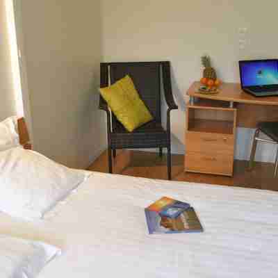 Hôtel Pierre Blanche Rooms