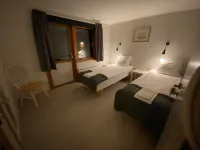 Alvaret Hotel & Hostel Hotels near Långe Erik