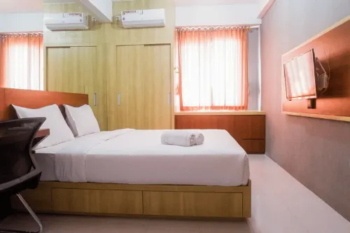 Comfy Studio Apartment at Menara Rungkut Hotels in Waru