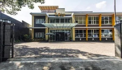 Tulip Guest House Hoteller i Pajajaran