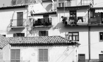 Palazzo Madeo - Residenza d'Epoca - Housity