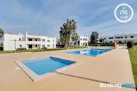 Pêra Secret Garden 1 and Pool by Homing - Pools