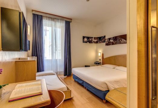 3. 호텔 프랭클린 ..