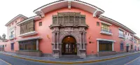 DM Hoteles Ayacucho Hotel di 