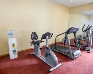 Quality Inn & Suites Lenexa Kansas City - Gym