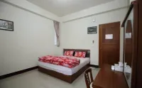 Dong Ding Homestay 湖畔露營區附近的飯店
