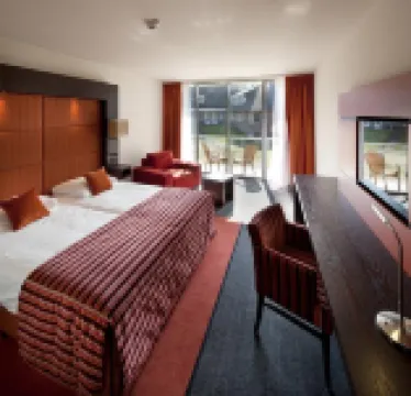 โรงแรมฟาน เดอร์ วอล์ก ฮิลเวอร์ซุม - เดอ วิทเท เบอร์เกน โรงแรมใน