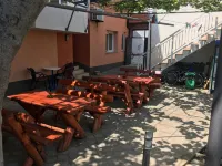 Guest House City Star Hotel di Gnojnice