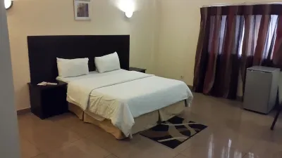 Hotel Al-Khalil Matola Отели в г. 