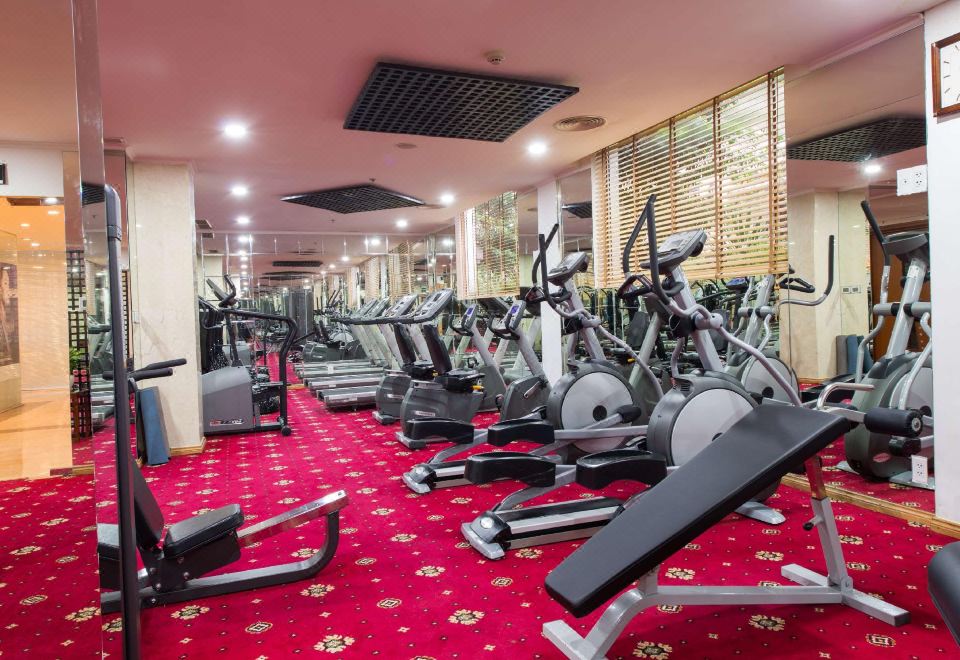 2. 그랜드 호텔 사..