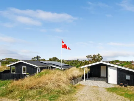 "Julan" - 600m from the Sea