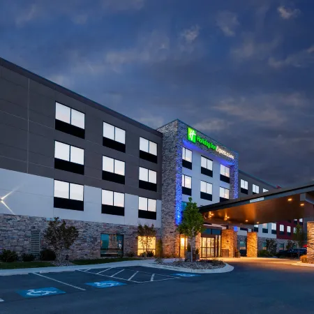 Holiday Inn Express & Suites BRUNSWICK - HARPERS FERRY AREA by IHG