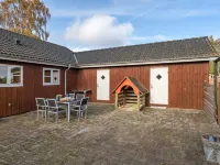 "Swaver" - 300m to the Fjord Hotels in Storvorde