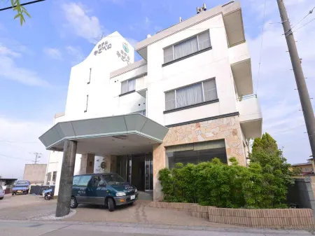 Hotel Yagobei Отели в г. Минамитита