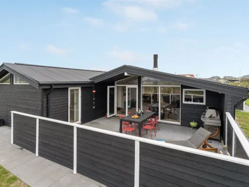 "Eevert" - 300m from the Sea