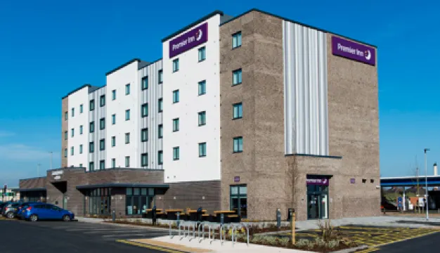 Premier Inn West Bromwich Town Centre (New Square) Hotels near Mayfair Suite