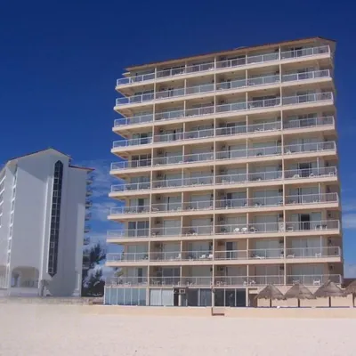 Salvia Cancun Aparts Отели рядом с достопримечательностью «Конференц-центр Канкуна»