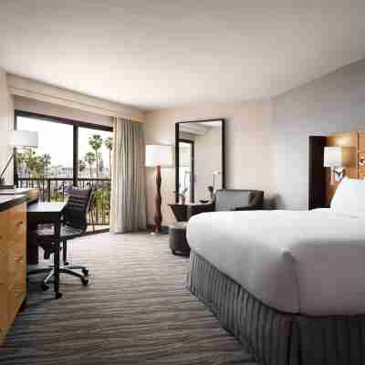 Sonesta Redondo Beach and Marina Rooms