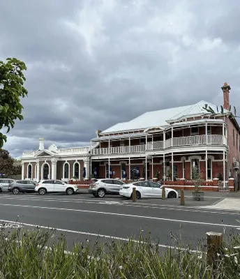 Circa 1902 Queenscliff Hotels in Portsea