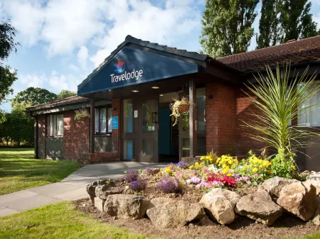 Travelodge Wirral Eastham Отели в г. район Виррал