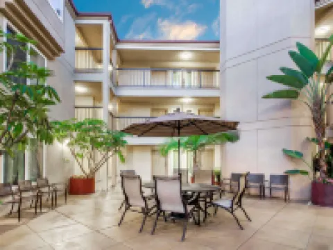 デイズ イン バイ ウィンダム カールスバッド カールスバッドのホテル