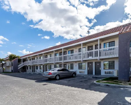 Studio 6 Buttonwillow, CA Hotels in Buttonwillow