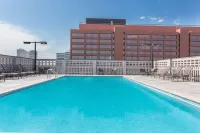 Wyndham Philadelphia Historic District - Rooftop Pools