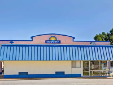 Days Inn by Wyndham Elizabeth City Hotels in Pasquotank County