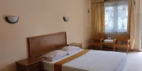 Hotel & Wisma Bintang Jadayat - Standard Room