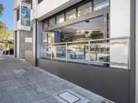 Metro Hotel Perth City パースのホテル