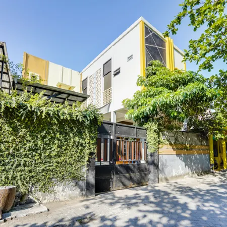Boarding House Gresik Syariah Отели в г. округ Гресик