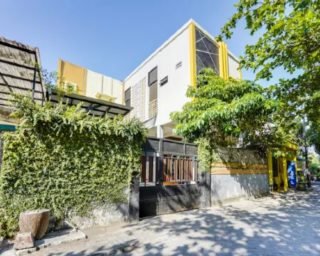 Boarding House Gresik Syariah Kebomas otelleri