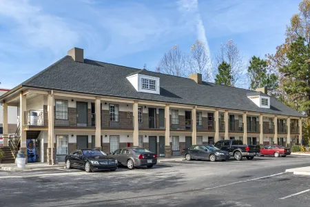 Quality Inn Conyers I-20 Отели рядом с достопримечательностью «Кафедральный собор Крисчен Гроут»