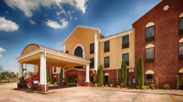 Best Western Plus Bass Hotel  Suites