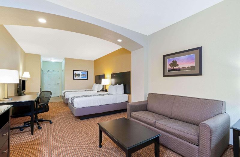La Quinta Inn & Suites by Wyndham Stillwater-University Area