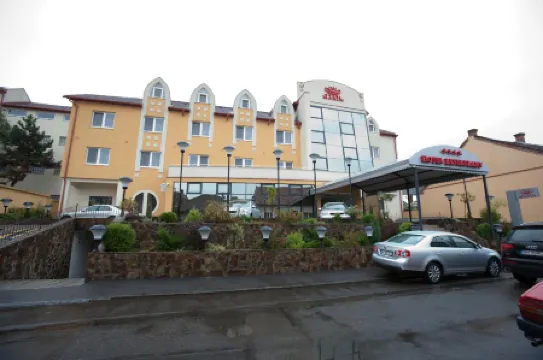 Hotel Maxim