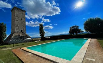 11 Guests - Vacation Villa with Private Pool and Private Garden