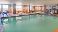 Holiday Inn Express WOODLAND by IHG - Pools