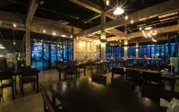 The River Hotel - فطور