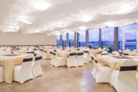 Ramada by Wyndham Angola/Fremont Area Hotels in Pleasant Township