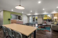 WoodSpring Suites Milwaukee - Menomonee Falls