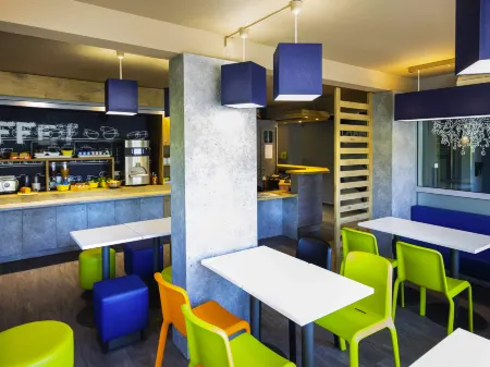 Ibis Budget Carcassonne la Cité Отели в г. Каркасон