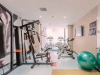 宜必思飯店（鄭州中原萬達廣場隴海西路地鐵站店） 桐槐附近的飯店
