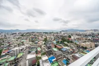 โรงแรมเดอะเวเนเซียสวีท - วิวภูเขา
