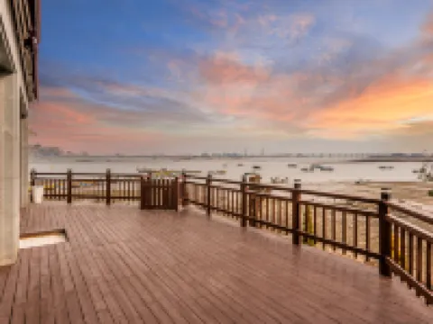 Dangjin Hotel Ivan 唐津市酒店